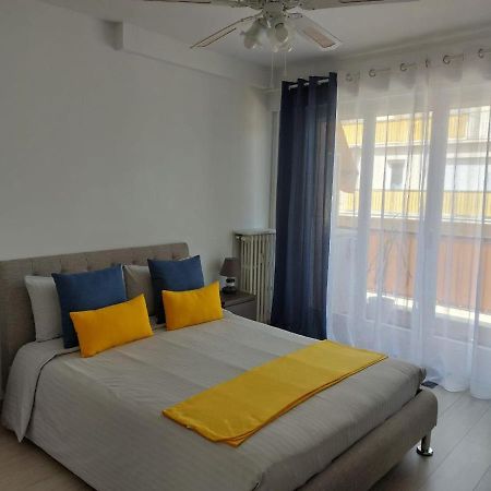 דירות Cozy Lemon מנטון מראה חיצוני תמונה